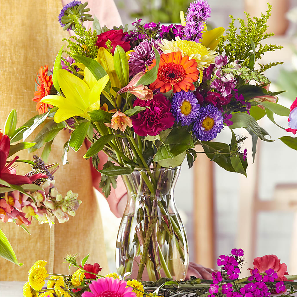 Bold & Bright – A Florist Original – DESIGNER'S TOUCH FLORIST & GIFT SHOP LLC, West Union SC