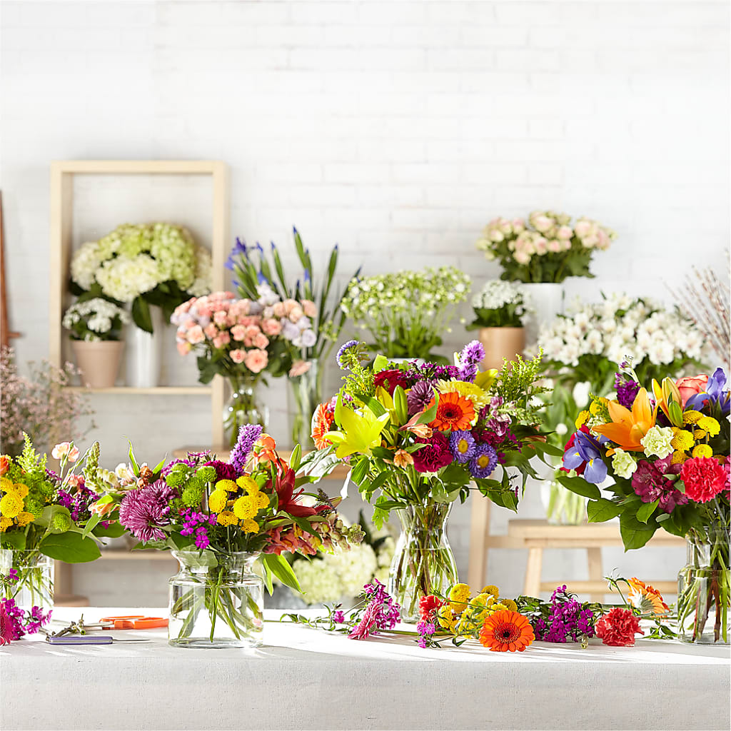 Bold & Bright – A Florist Original – DESIGNER'S TOUCH FLORIST & GIFT SHOP LLC, West Union SC