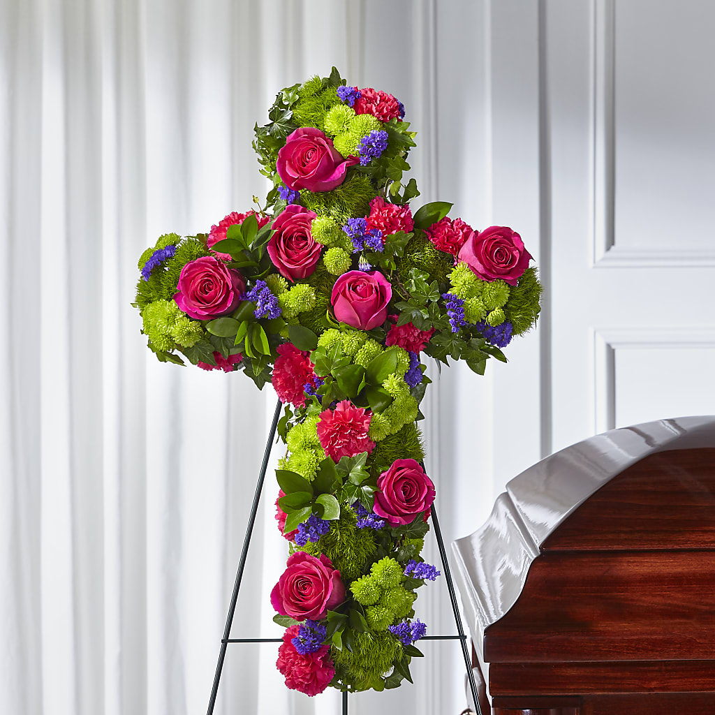 Tribute Rose Floral Cross – DESIGNER'S TOUCH FLORIST & GIFT SHOP LLC, West Union SC