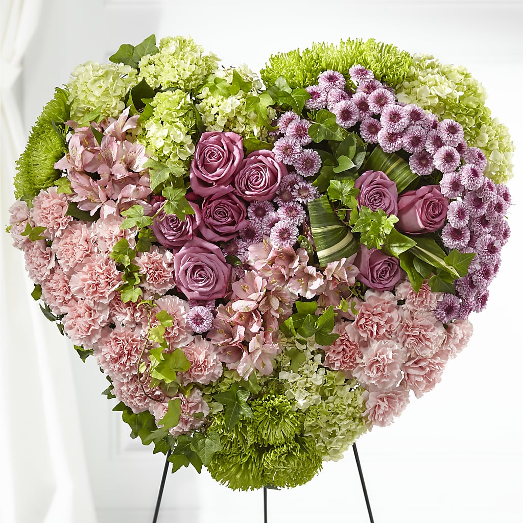 Heartwarming Standing Heart – DESIGNER'S TOUCH FLORIST & GIFT SHOP LLC, West Union SC