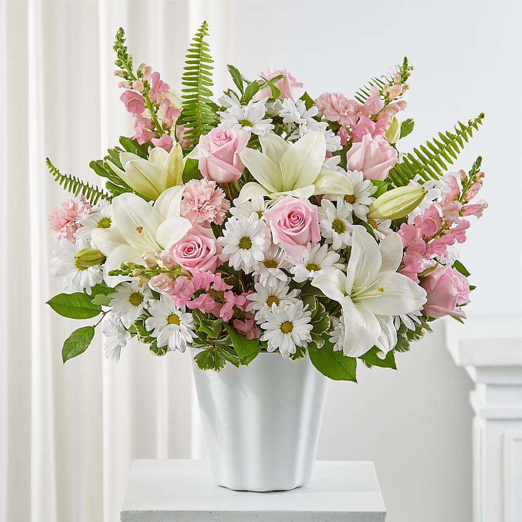 Soft Touch Tabletop Basket – DESIGNER'S TOUCH FLORIST & GIFT SHOP LLC, West Union SC