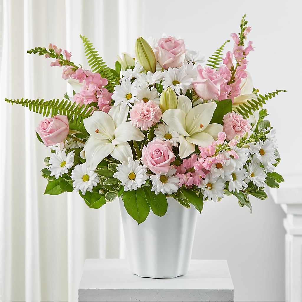 Soft Touch Tabletop Basket – DESIGNER'S TOUCH FLORIST & GIFT SHOP LLC, West Union SC