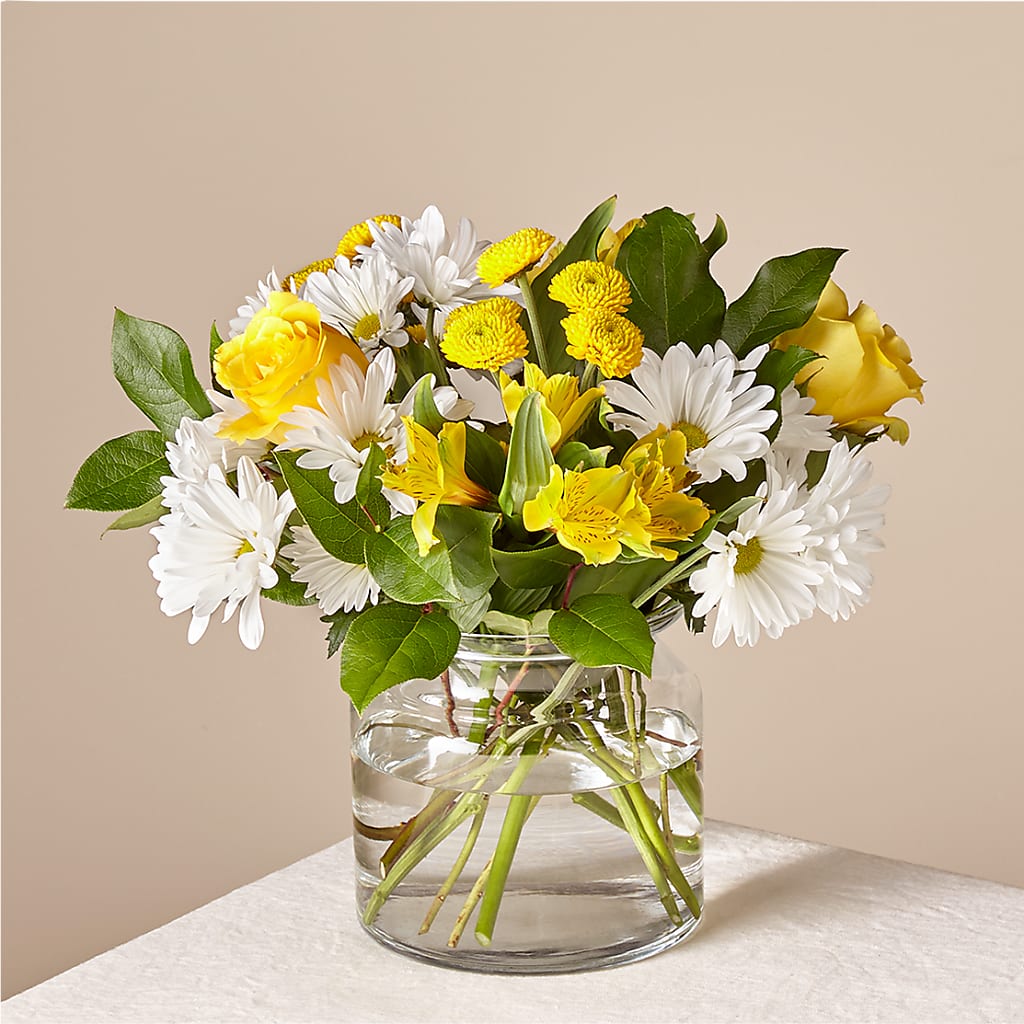 Sunny Sentiments Bouquet – DESIGNER'S TOUCH FLORIST & GIFT SHOP LLC, West Union SC