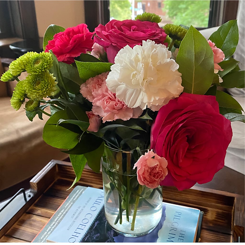 Sweet & Pretty Bouquet – DESIGNER'S TOUCH FLORIST & GIFT SHOP LLC, West Union SC