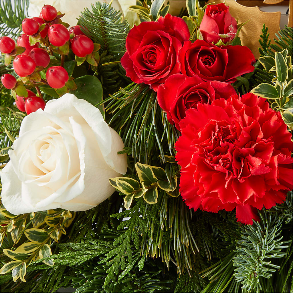 December Dreams Centerpiece – DESIGNER'S TOUCH FLORIST & GIFT SHOP LLC, West Union SC