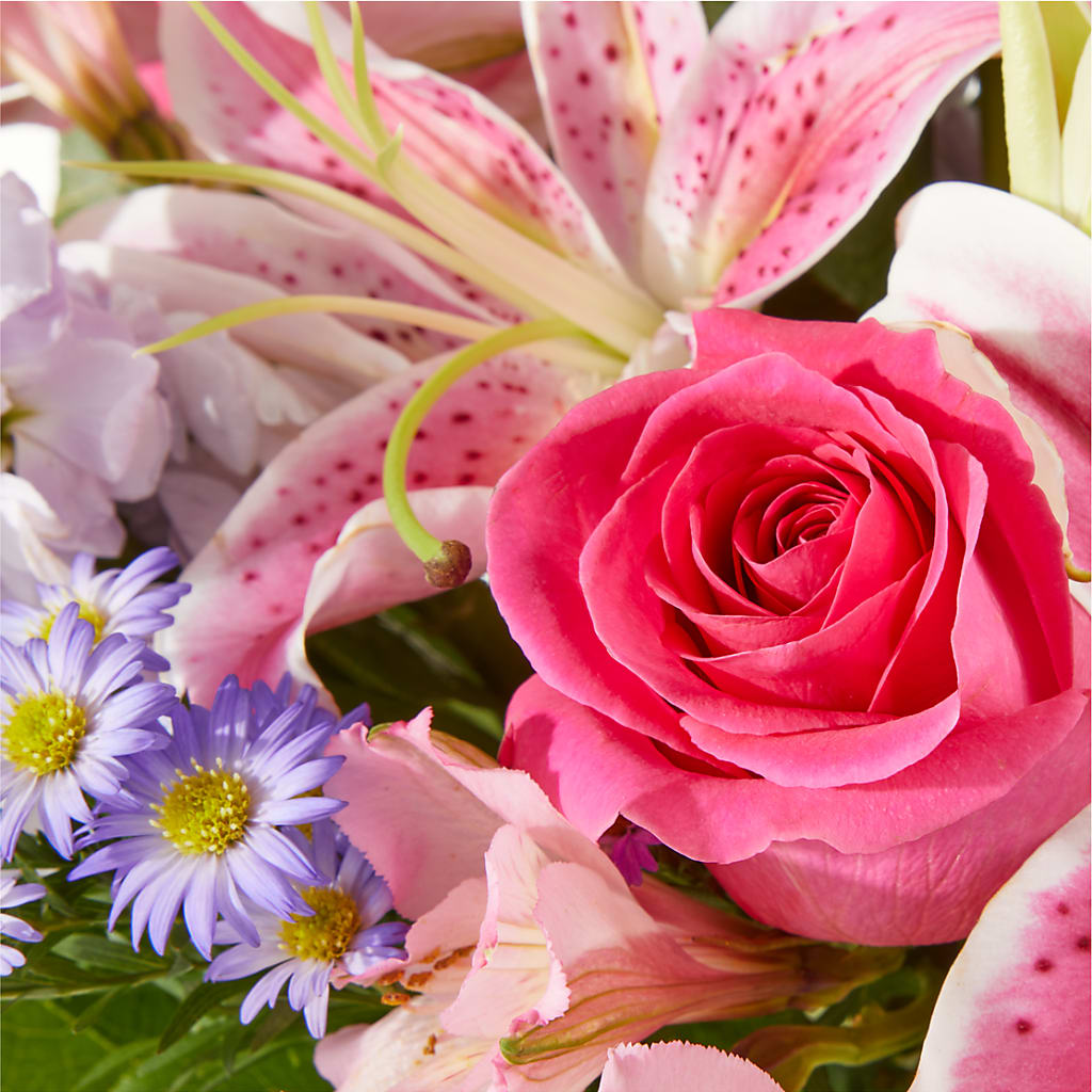 Pressing Petals Bouquet – DESIGNER'S TOUCH FLORIST & GIFT SHOP LLC, West Union SC