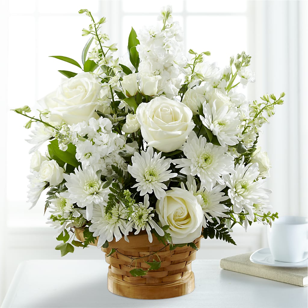 Heartfelt Condolences Arrangement – DESIGNER'S TOUCH FLORIST & GIFT SHOP LLC, West Union SC