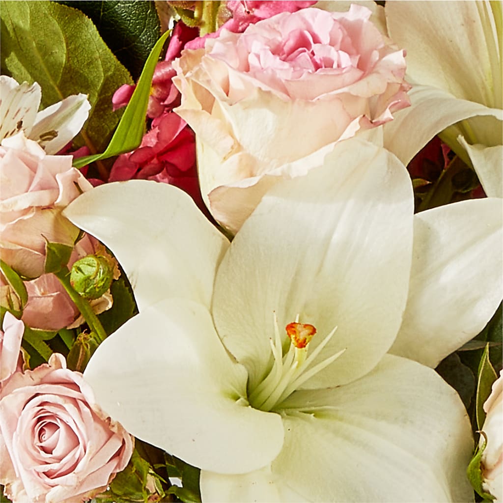 Ballet Slippers Bouquet – DESIGNER'S TOUCH FLORIST & GIFT SHOP LLC, West Union SC