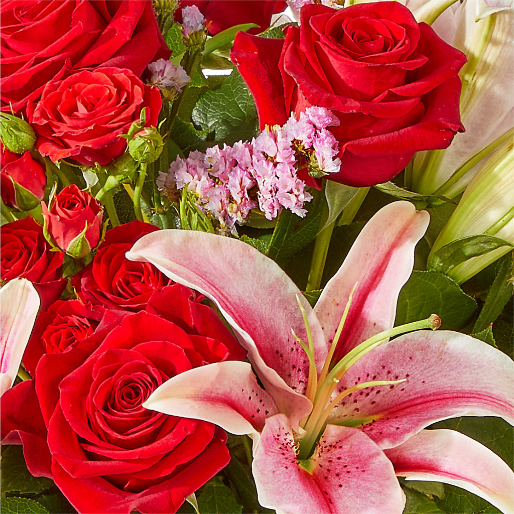 Hopeless Romantic Bouquet – DESIGNER'S TOUCH FLORIST & GIFT SHOP LLC, West Union SC